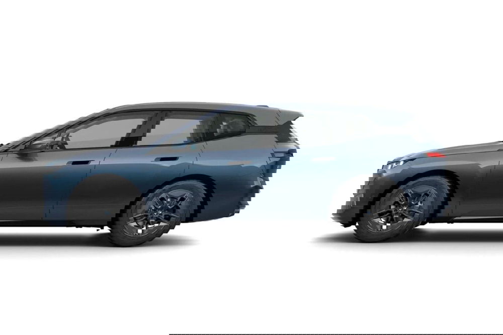 BMW iX nuova a Torino (2)