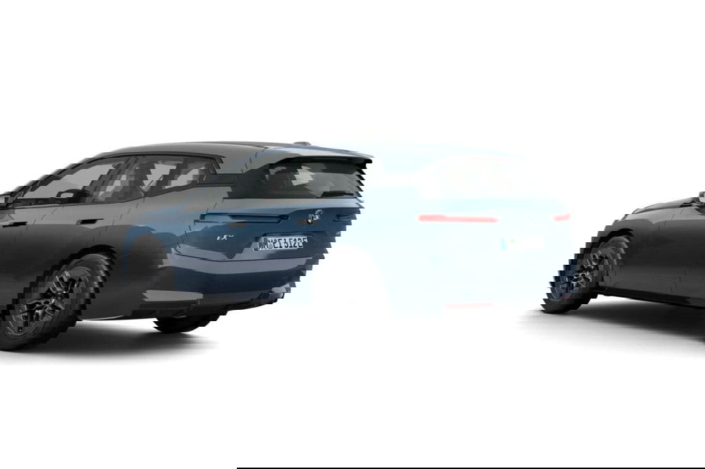 BMW iX nuova a Torino (3)