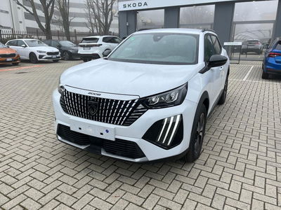 Peugeot 2008 1.2 hybrid Allure 145cv e-dcs6 nuova a Milano