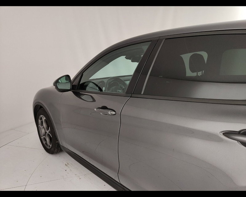 Alfa Romeo Stelvio usata a Caserta (13)