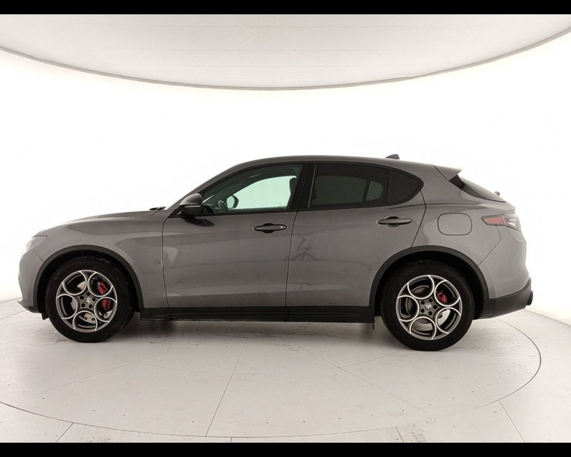Alfa Romeo Stelvio usata a Caserta (4)