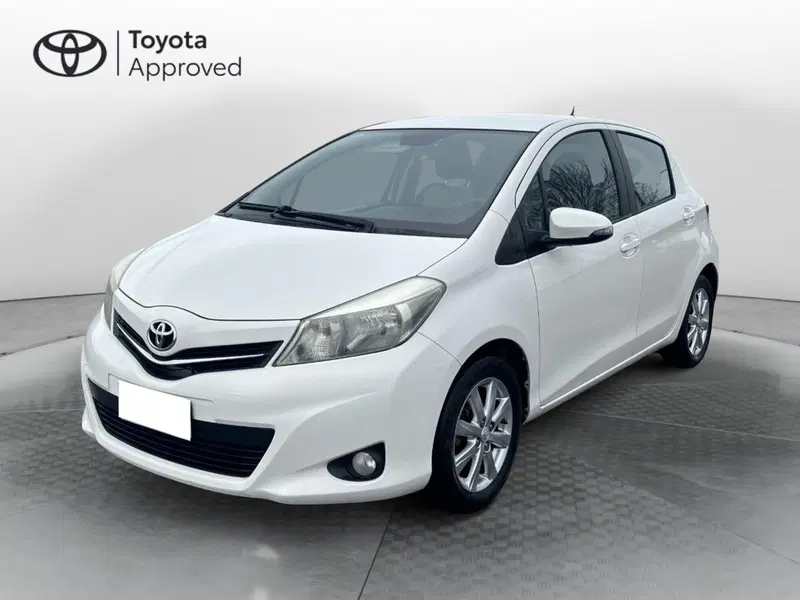 Toyota Yaris usata a Latina