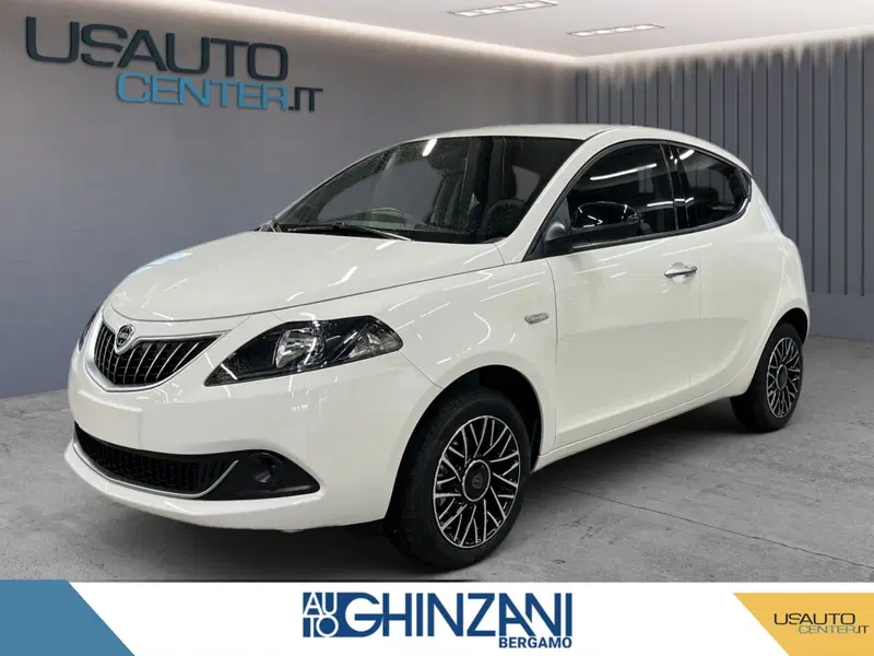 Lancia Ypsilon nuova a Bergamo