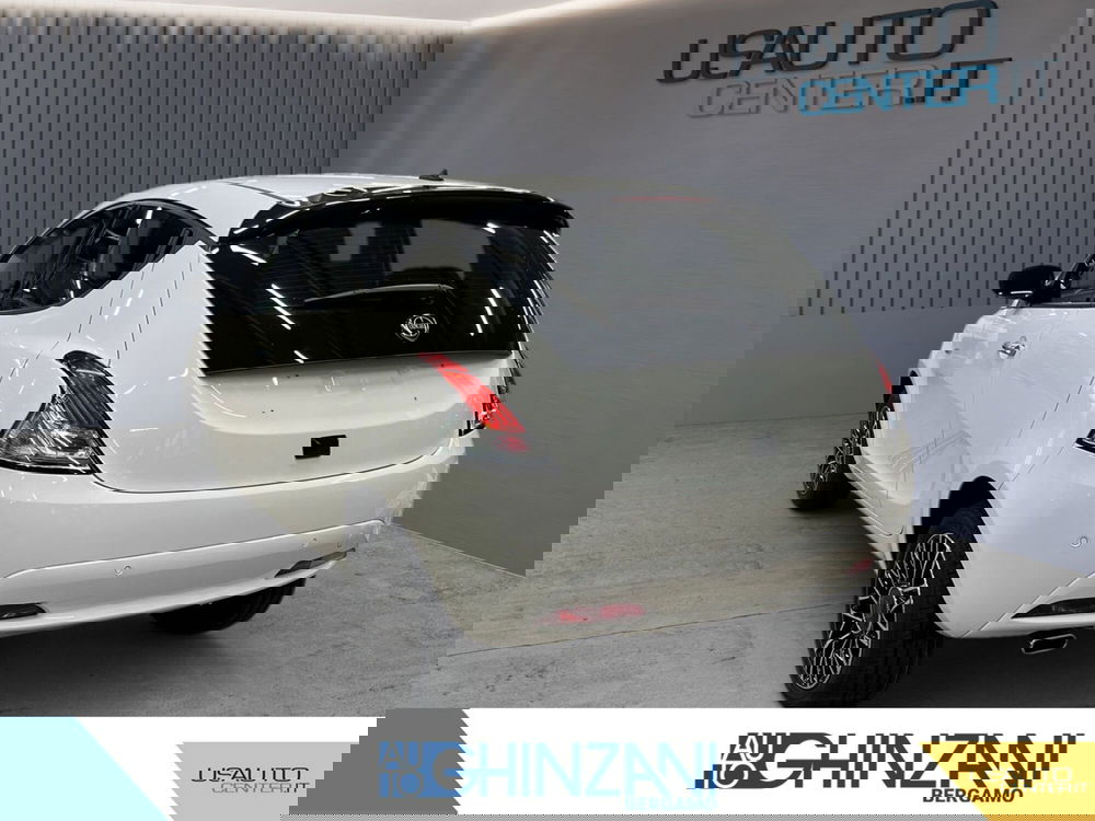 Lancia Ypsilon nuova a Bergamo (3)