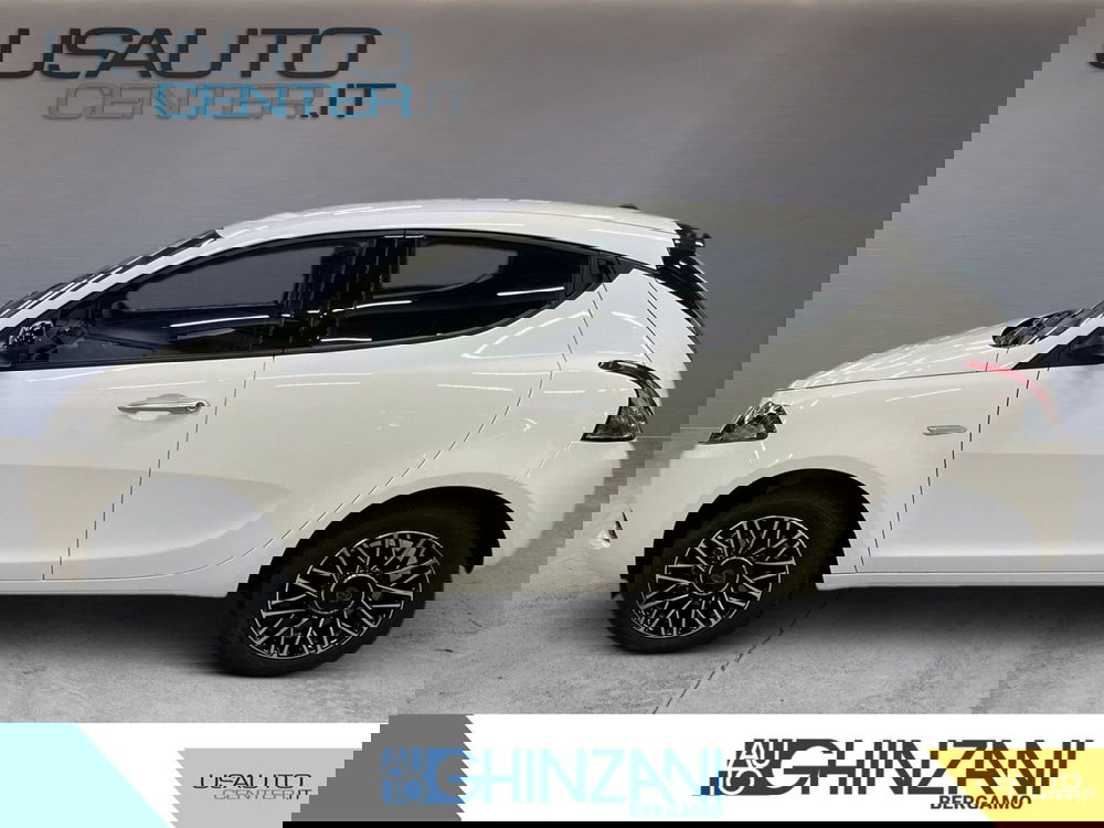 Lancia Ypsilon nuova a Bergamo (4)