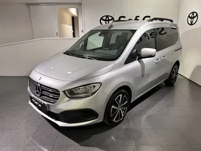 Mercedes-Benz Classe T T Long 180d Premium auto del 2022 usata a Milano