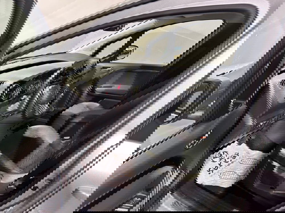 Mercedes-Benz Classe T usata a Milano (13)