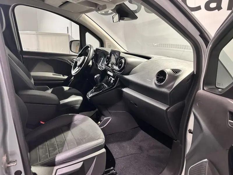 Mercedes-Benz Classe T usata a Milano (14)