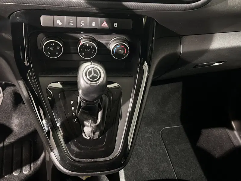 Mercedes-Benz Classe T usata a Milano (18)