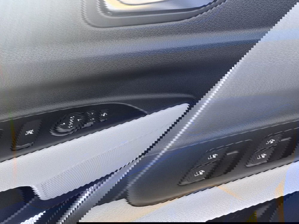Kia Stonic nuova a La Spezia (13)