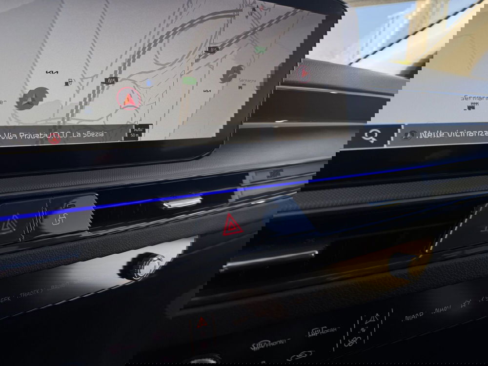 Kia Stonic nuova a La Spezia (18)