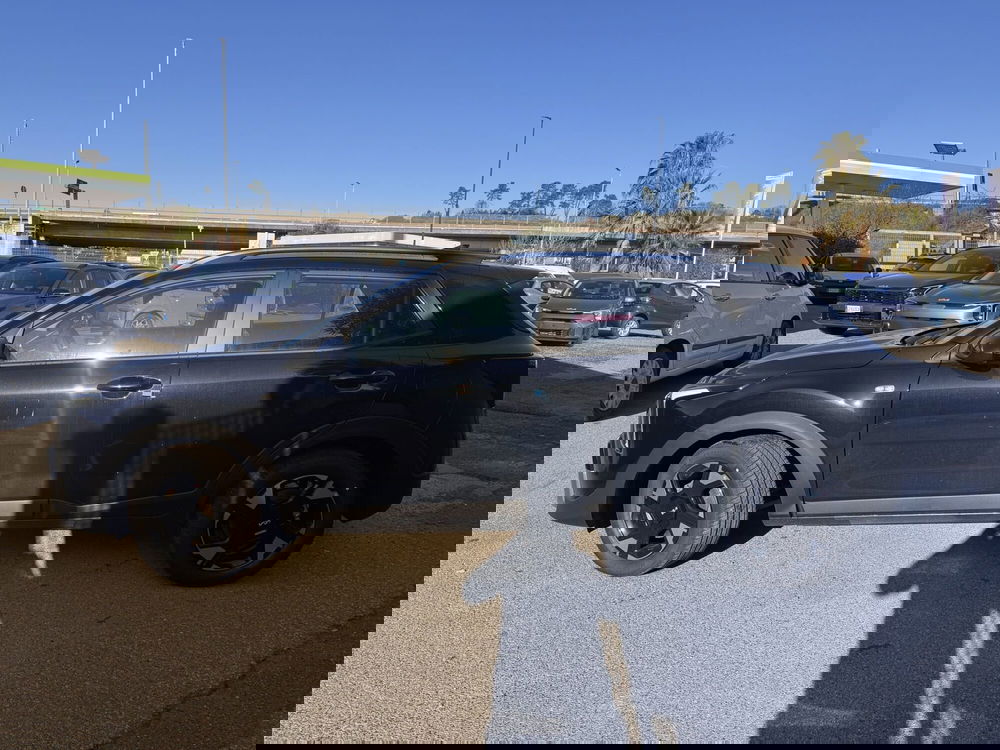 Kia Stonic nuova a La Spezia (4)