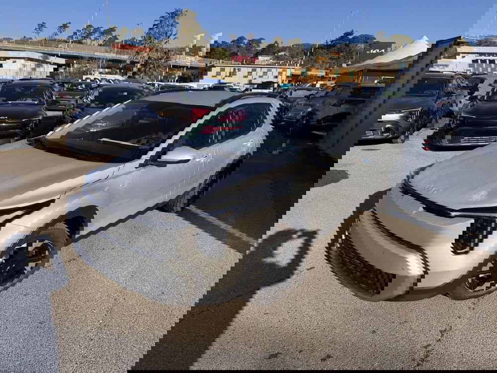 Kia Stonic nuova a La Spezia (3)