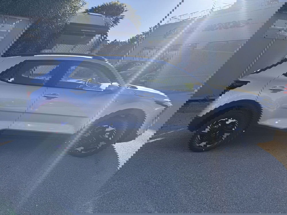 Kia Stonic nuova a La Spezia (8)