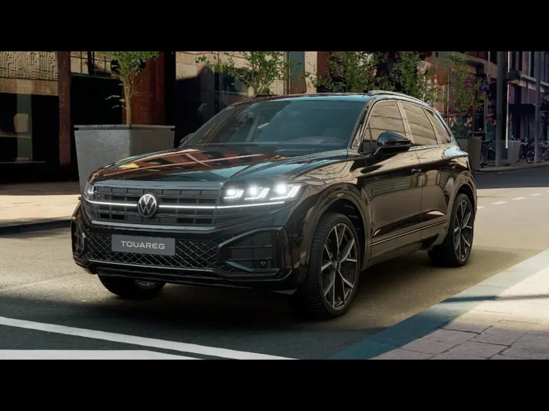 Volkswagen Touareg nuova a Livorno
