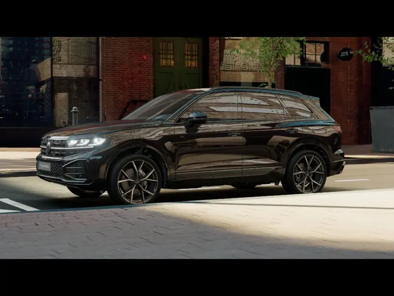 Volkswagen Touareg nuova a Livorno (2)
