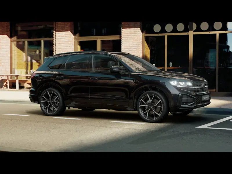 Volkswagen Touareg nuova a Livorno (3)