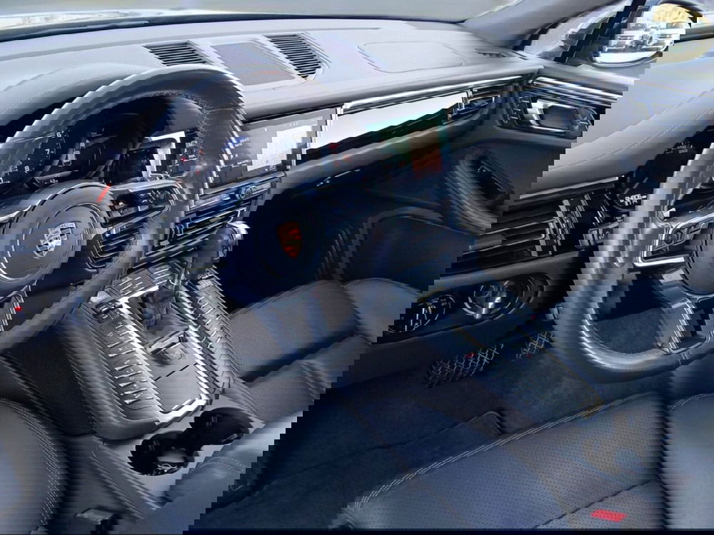Porsche Macan usata a Pisa (15)