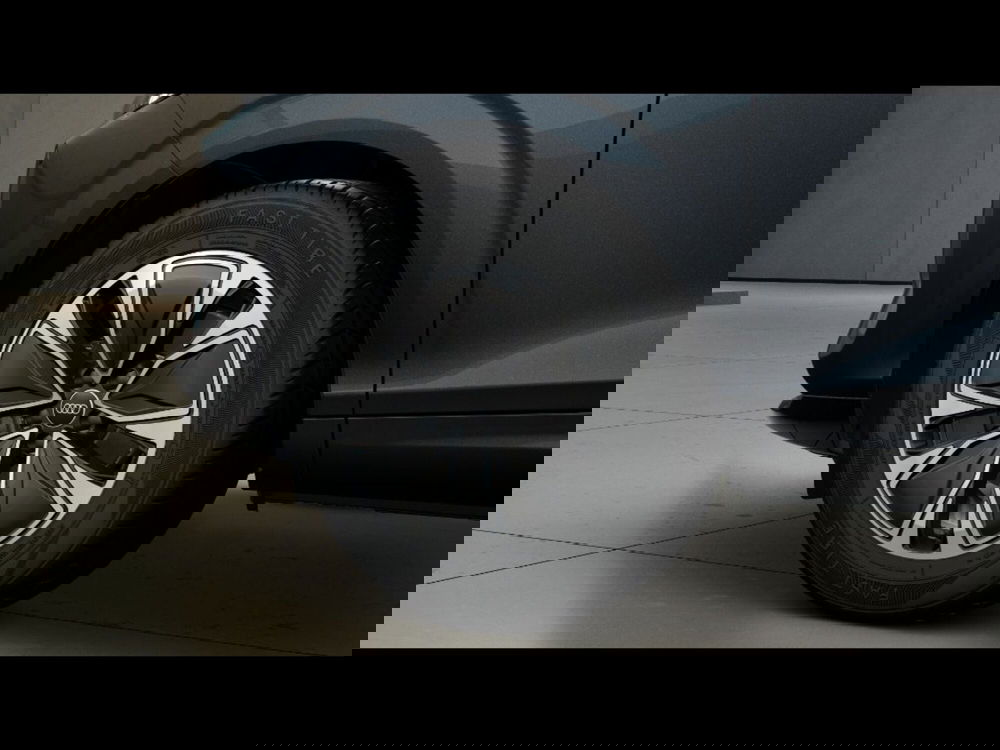 Audi Q3 Sportback nuova a Firenze (6)