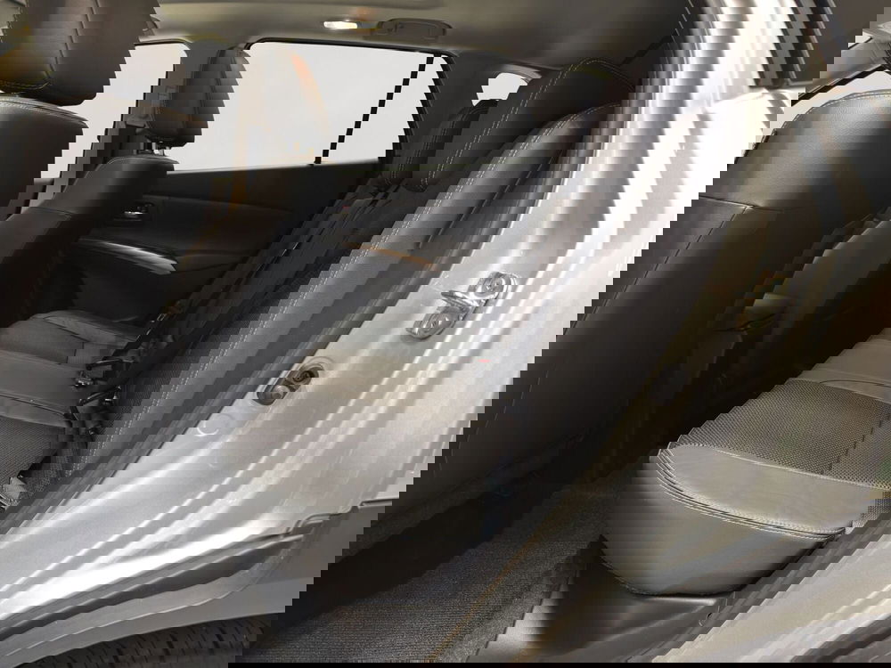 Suzuki S-Cross usata a Latina (11)