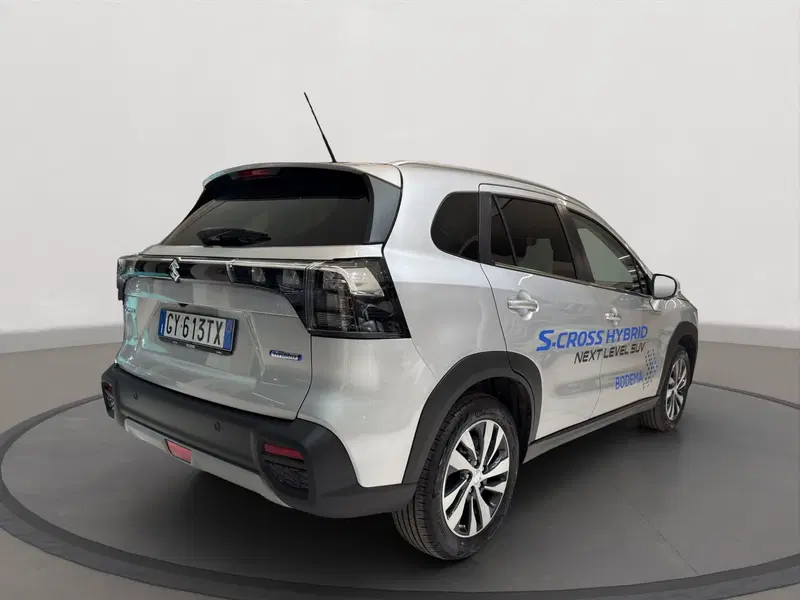 Suzuki S-Cross usata a Latina (7)