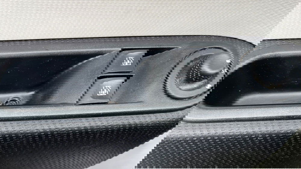 Renault Twingo usata a Parma (18)