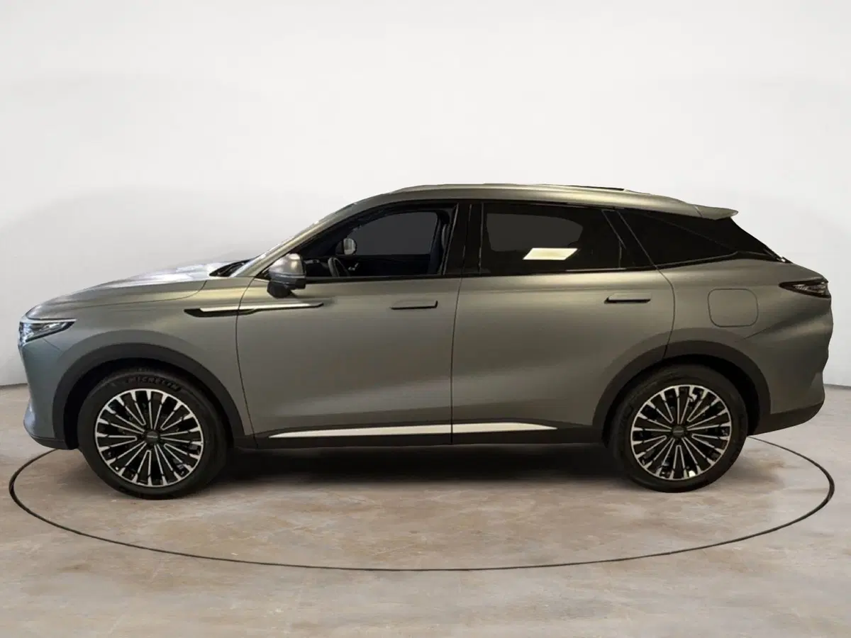Omoda Omoda 9 SHS-P nuova a Vercelli (3)