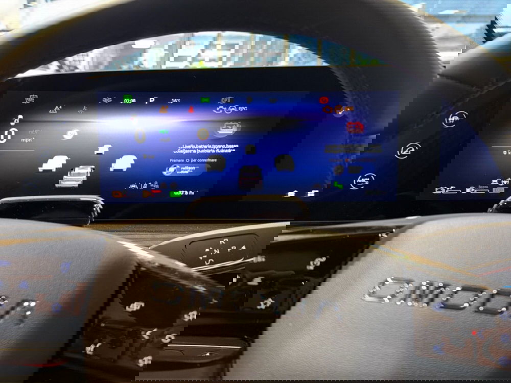 Omoda Omoda 9 SHS-P nuova a Vercelli (12)