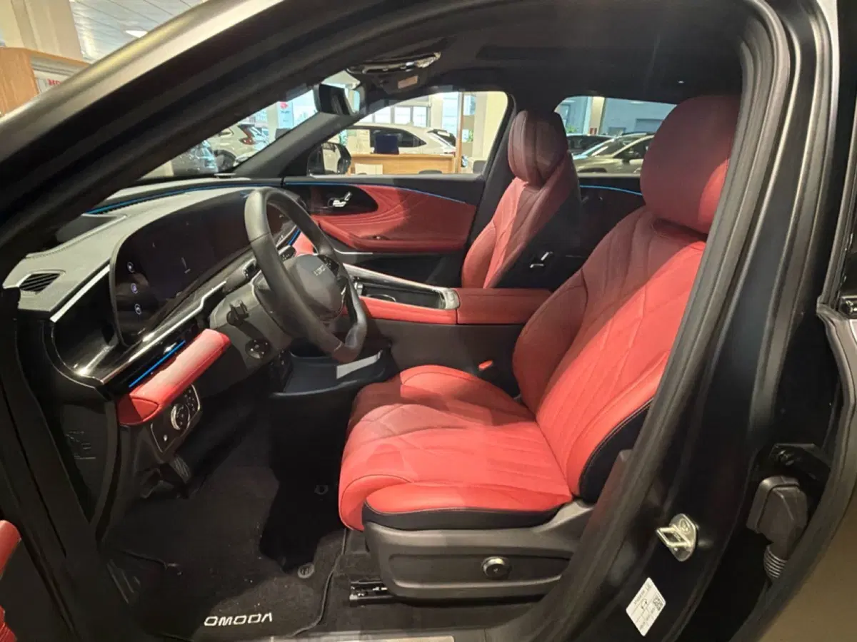 Omoda Omoda 9 SHS-P nuova a Vercelli (14)