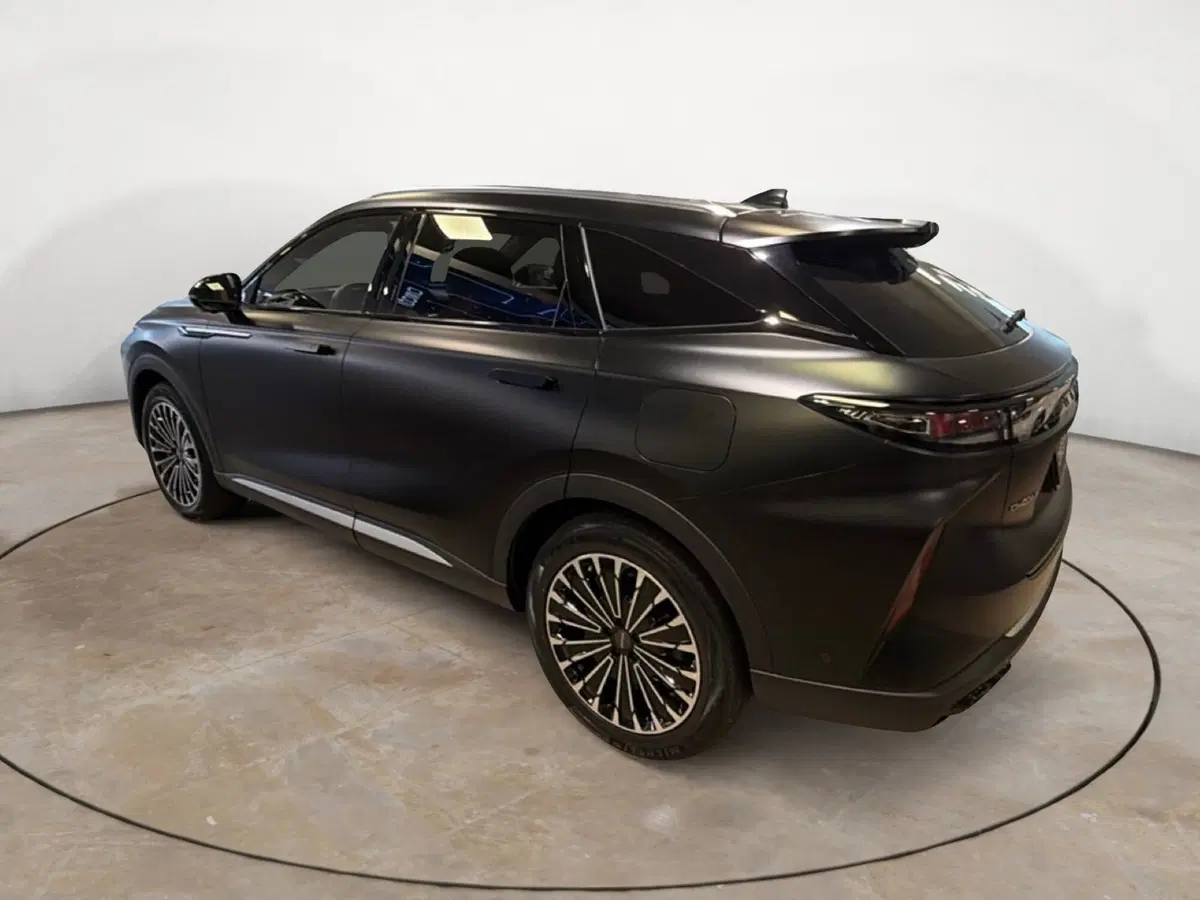 Omoda Omoda 9 SHS-P nuova a Vercelli (4)
