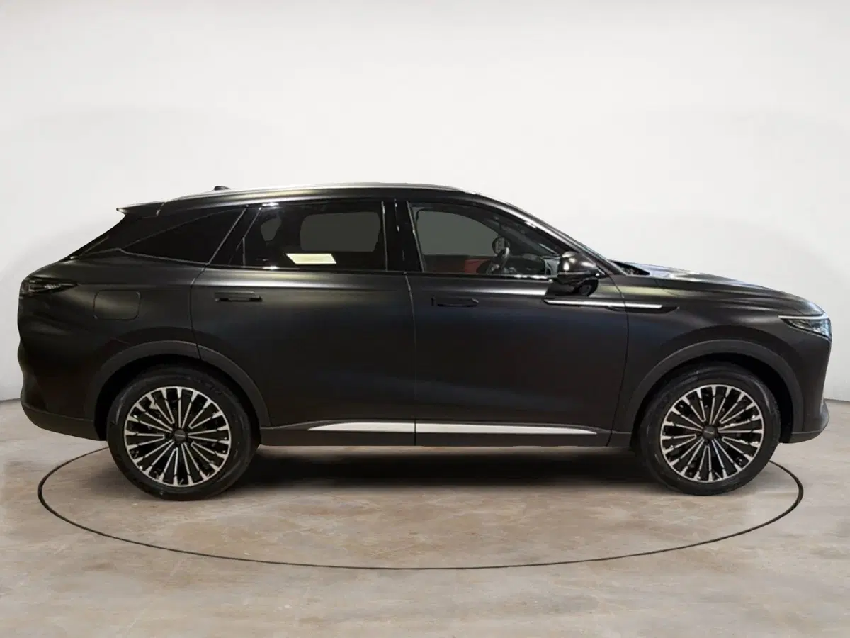 Omoda Omoda 9 SHS-P nuova a Vercelli (7)