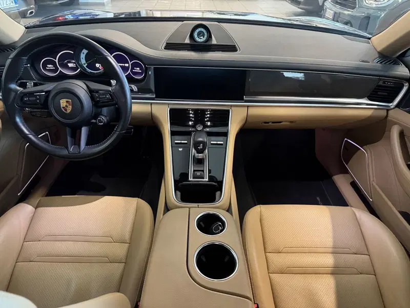 Porsche Panamera Sport Turismo usata a Messina (13)