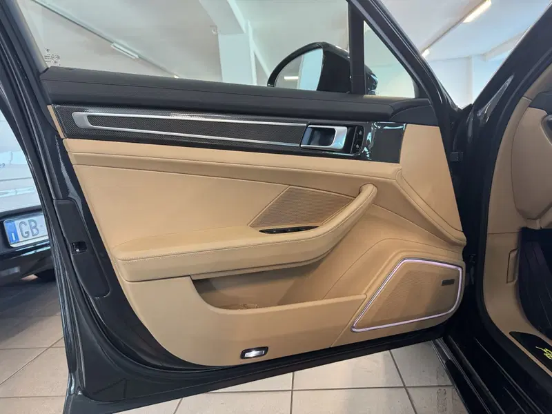 Porsche Panamera Sport Turismo usata a Messina (8)