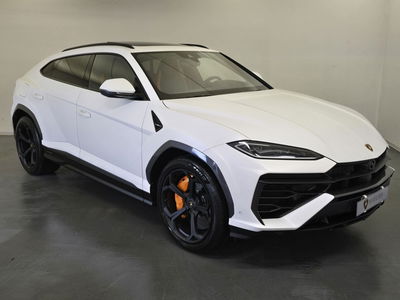 Lamborghini Urus 4.0 V8 phev SE auto del 2025 usata a Casalecchio di Reno