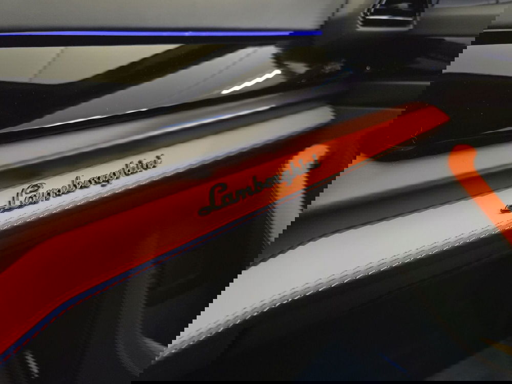 Lamborghini Urus usata a Bologna (16)