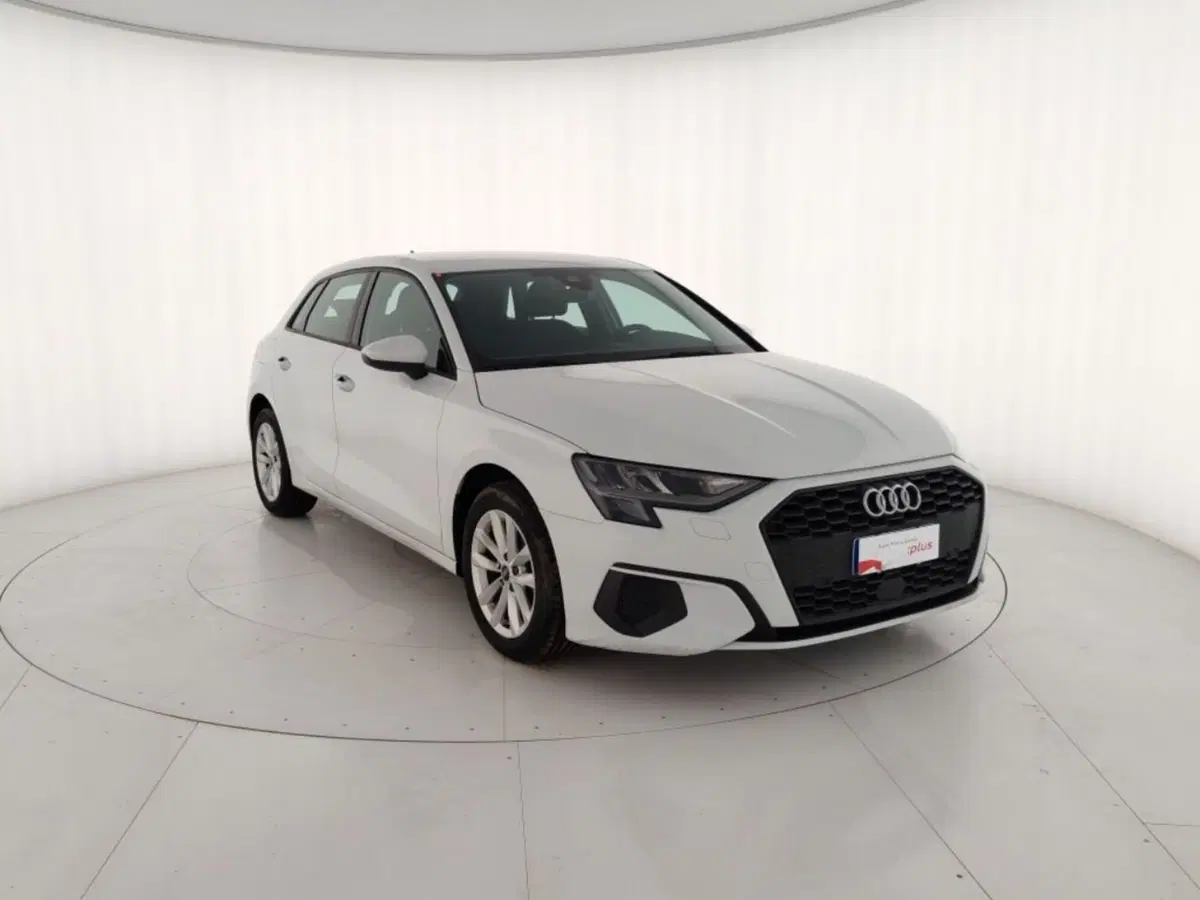 Audi A3 Sportback usata a Massa-Carrara (4)