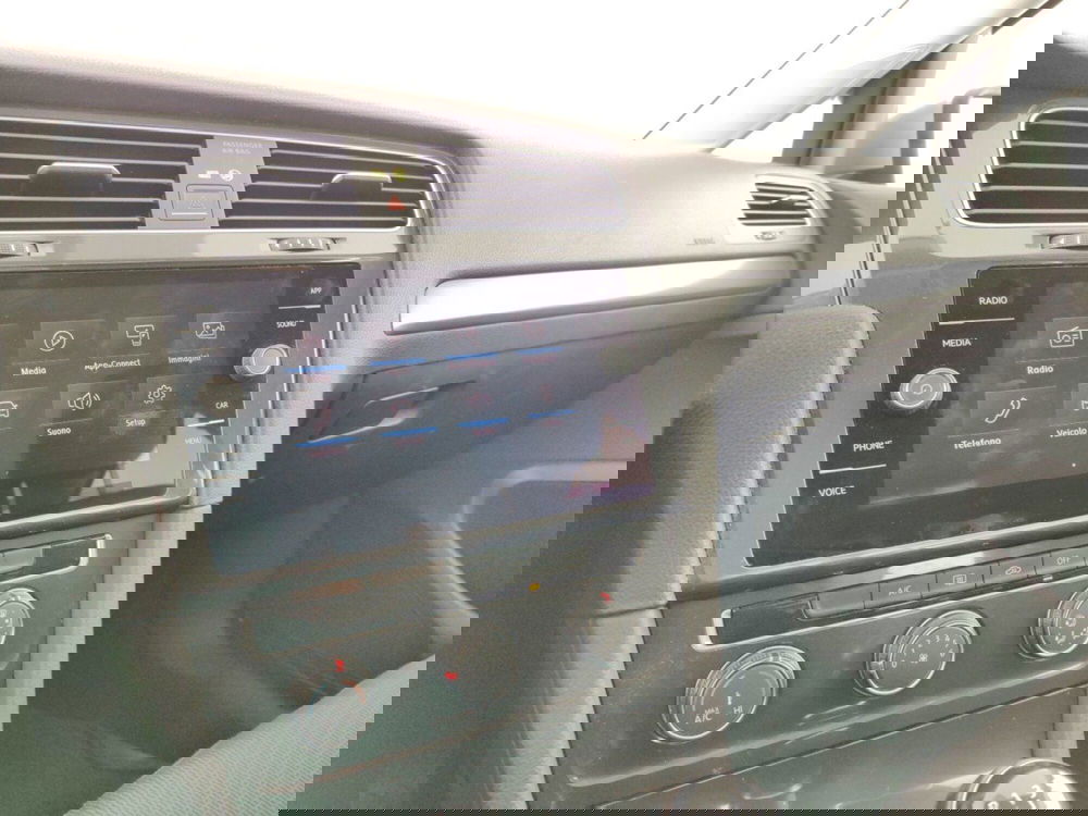 Volkswagen Golf usata a Massa-Carrara (12)