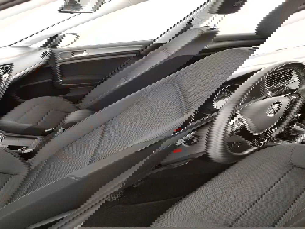 Volkswagen Golf usata a Massa-Carrara (7)