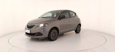 Lancia Ypsilon 1.0 FireFly 5 porte S&amp;S Hybrid Gold Plus del 2024 usata a Montebelluna