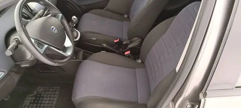 Lancia Ypsilon usata a Treviso (10)