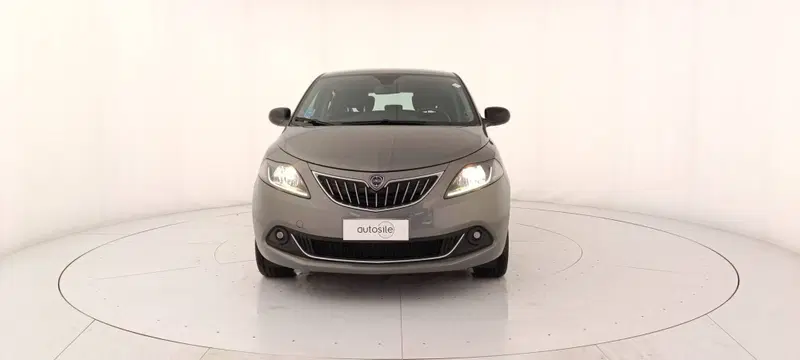 Lancia Ypsilon usata a Treviso (2)