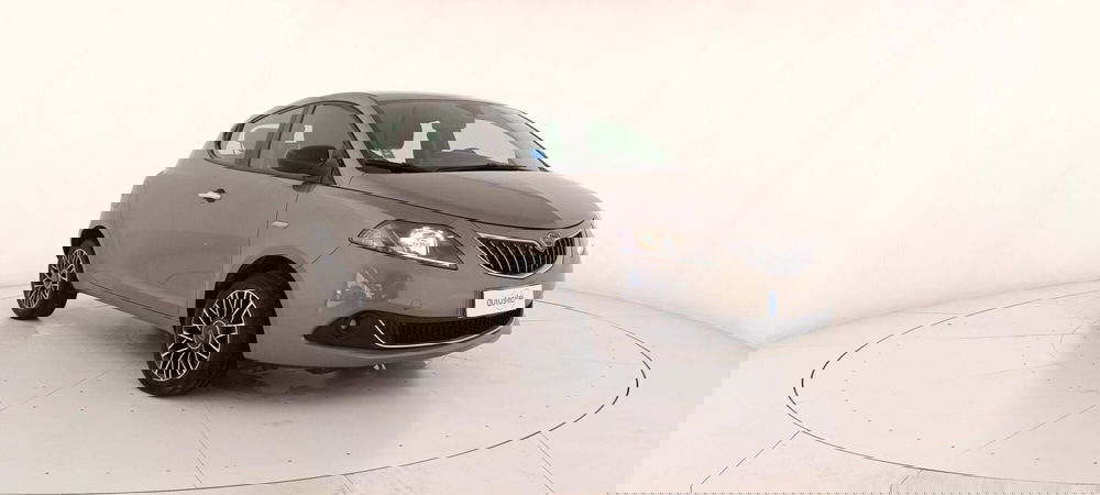 Lancia Ypsilon usata a Treviso (3)