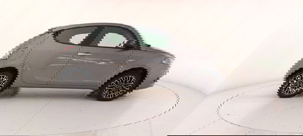 Lancia Ypsilon usata a Treviso (7)