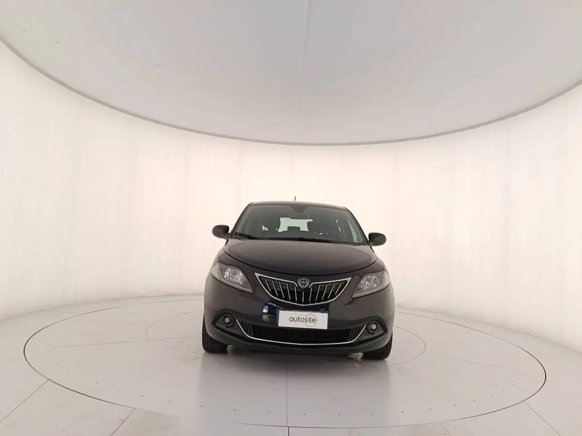 Lancia Ypsilon usata a Treviso (2)