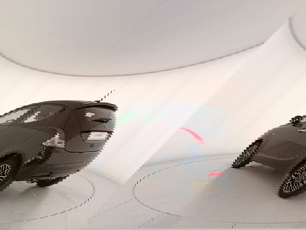 Lancia Ypsilon usata a Treviso (4)