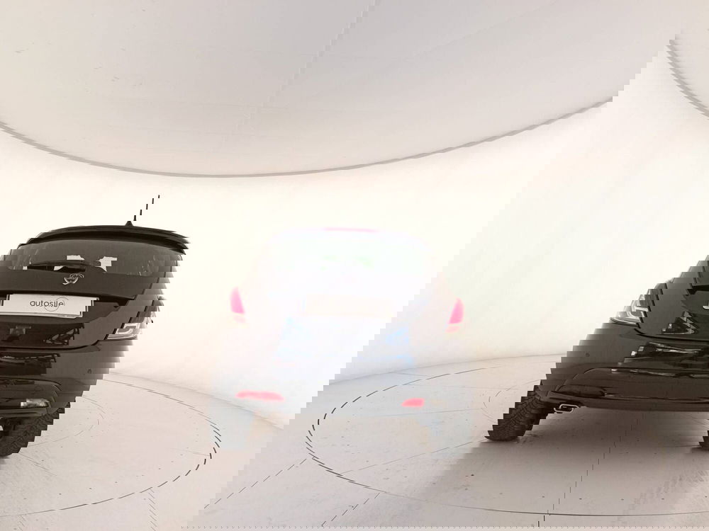 Lancia Ypsilon usata a Treviso (5)