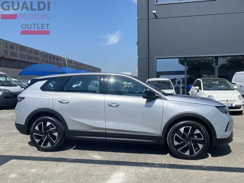 Opel Grandland nuova a Modena (5)