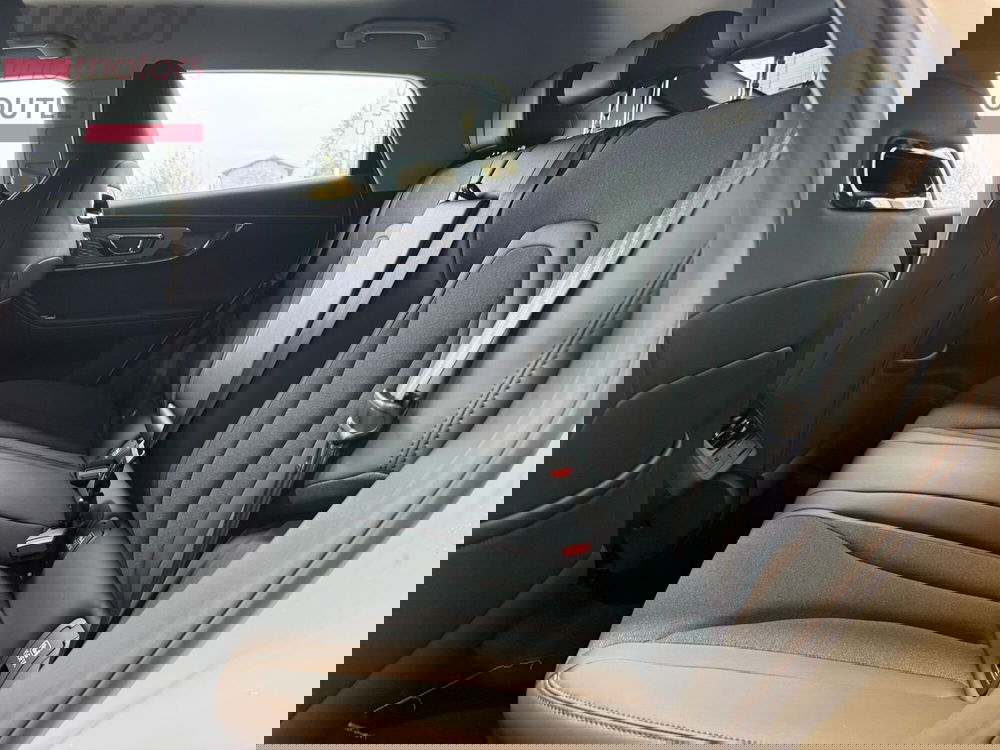 Omoda Omoda 5 SHS-H nuova a Modena (4)