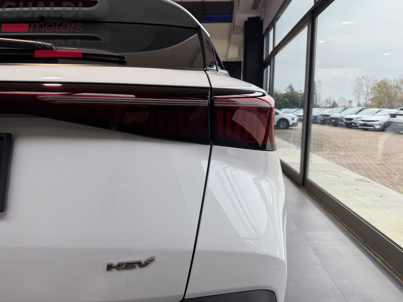 Omoda Omoda 5 SHS-H nuova a Modena (9)