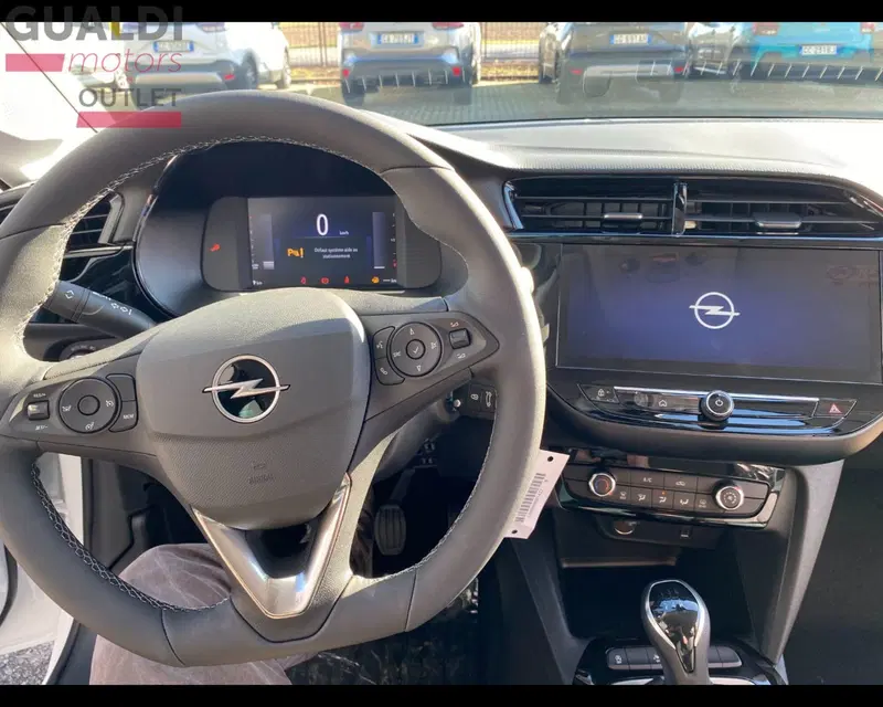 Opel Corsa nuova a Modena (19)